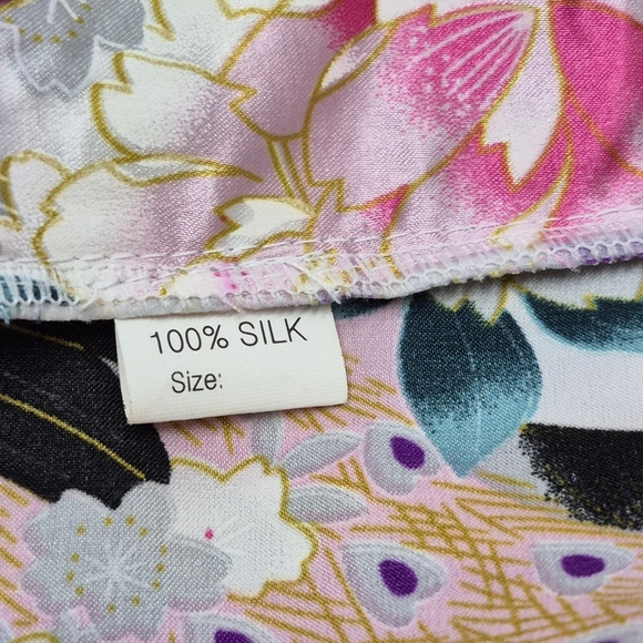 Elegant Floral Silk Short Kimono Robe Floral - Picture 8 of 12